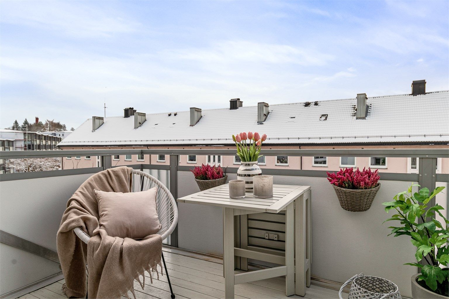 - Her kan sol og utsikt nytes på de fineste dagene -