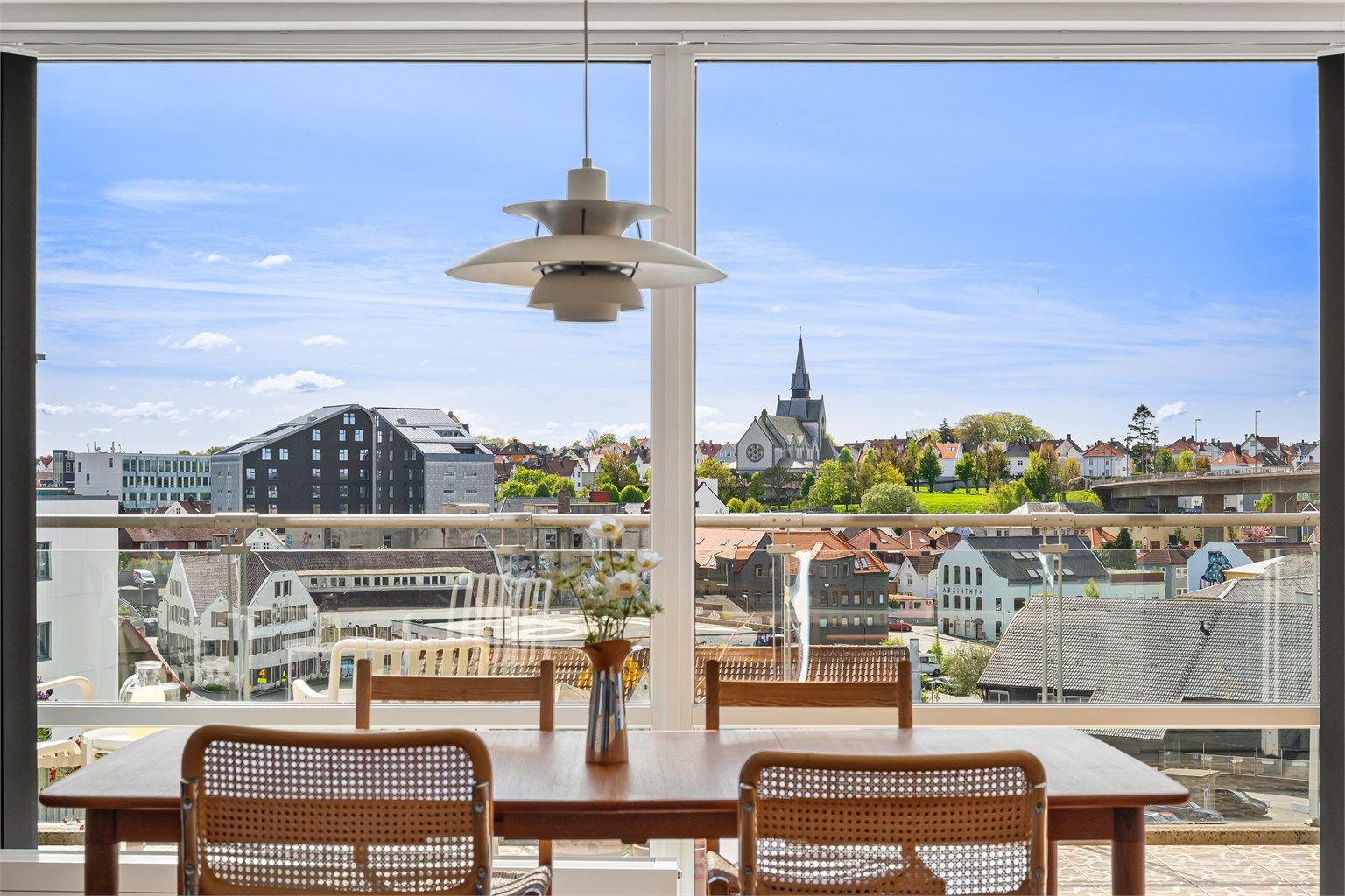 Velkommen til Badehusgata 45.