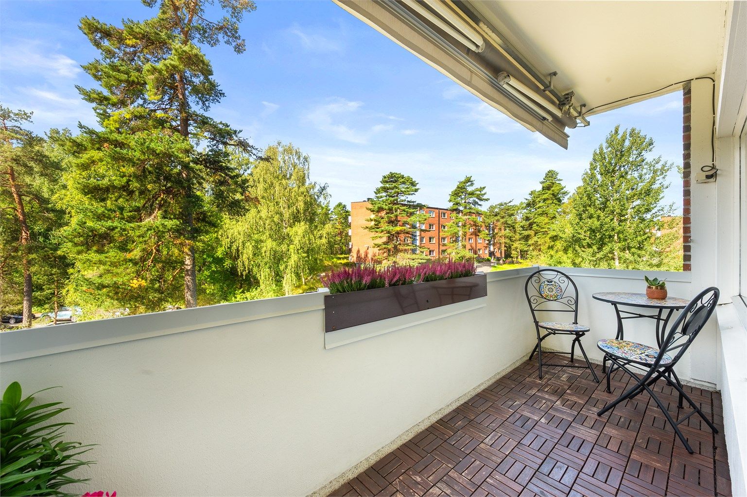 Velkommen til Bølerskogen 8! 
Lekker 3-roms/opprinnelig 4-roms leilighet i 3. etasje.
