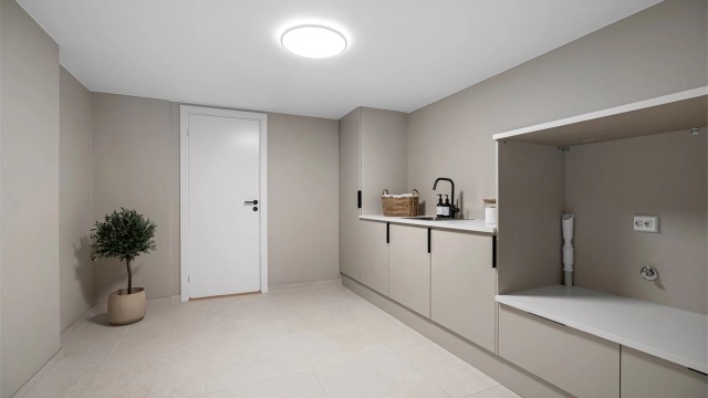 Vaskerommet har opplegg for vaskemaskin