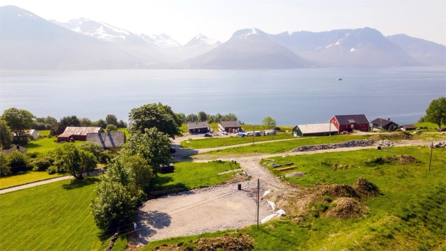 Øvre bakkegarden 2 - Opparbeidet tomt med igangsettingstillatelse