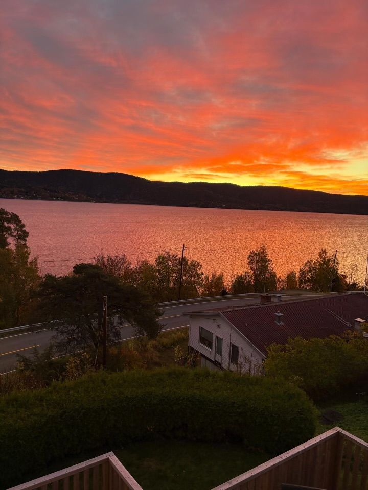 Glødende himmel - privat bilde