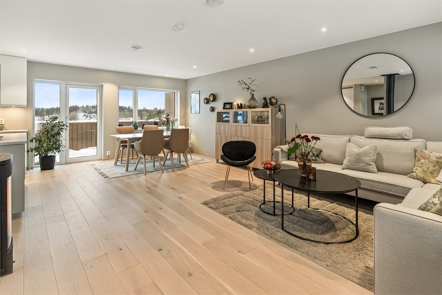 Her er det vannbåren varme som gir en lun og behagelig temperatur gjennom vinteren