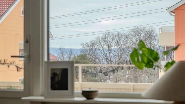 Leiligheten er tilknyttet Tonsenjordet borettslag, som er et svært populært og barnevennlig borettslag.