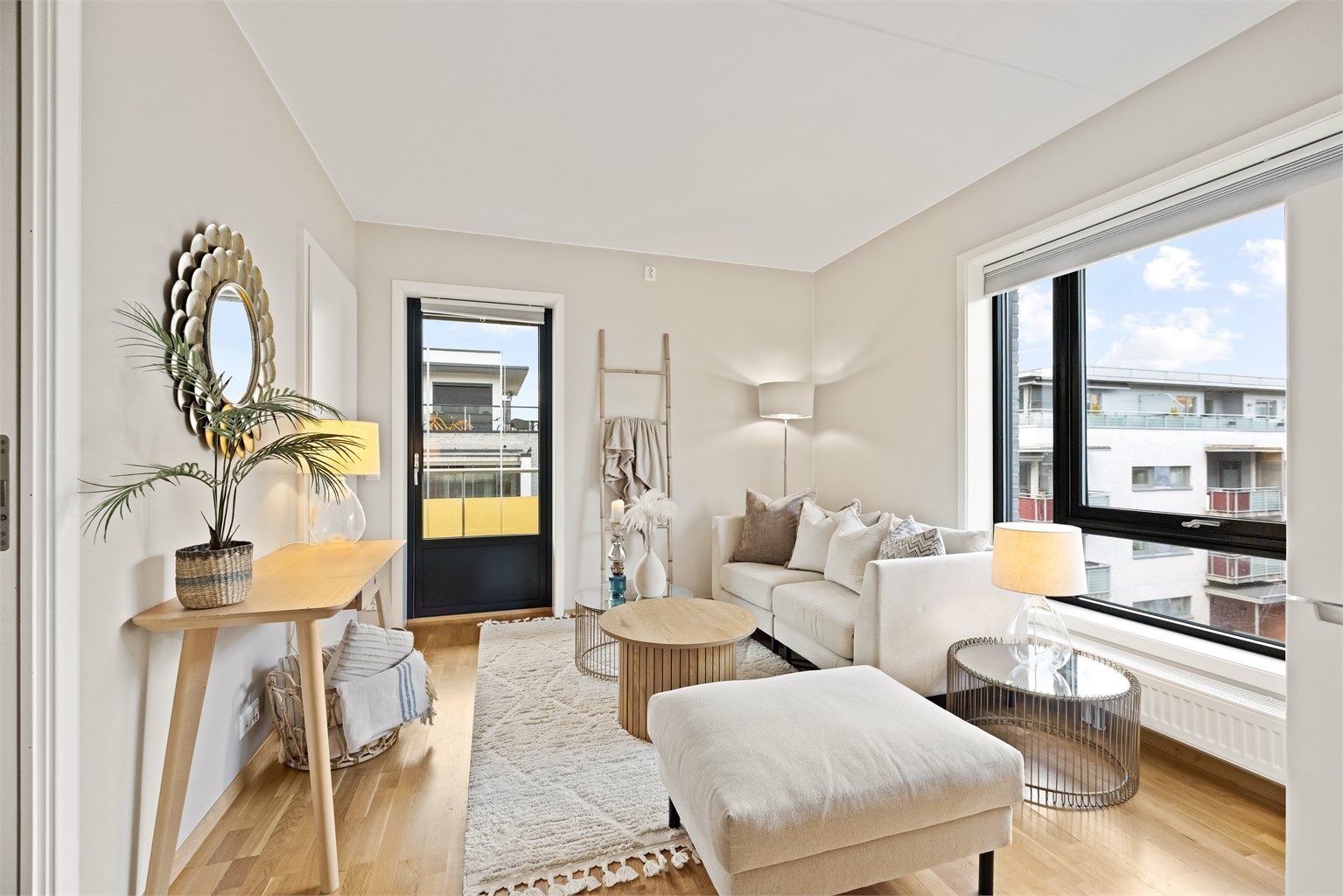 Eiendomsmegler Krogsveen v/ Vegard Gran-Andersen ønsker velkommen til Støperiveien 49!