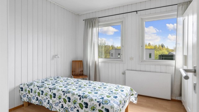 I første etasje er det hele fire soverom