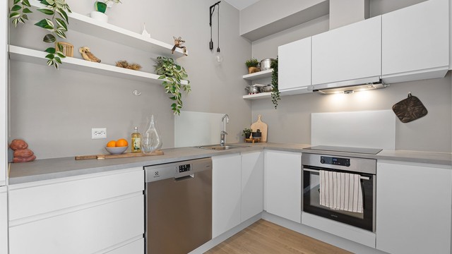 Kjøkkenet passer ypperlig for deg som er glad i å lage mat samtidig som du kan underholde gjester.