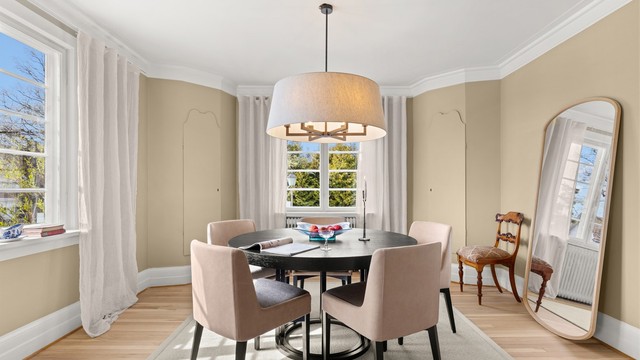 Originale hjørneskap