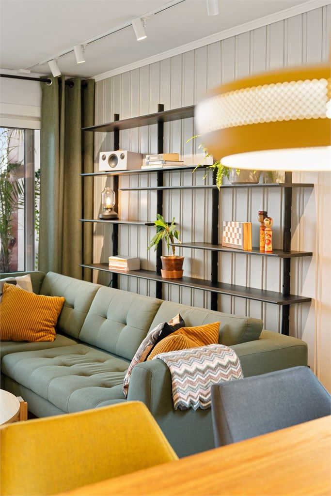 En smart og arealeffektiv stue som er enkel å møblere etter eget ønske.