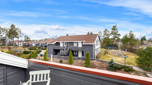 Området er et flott utgangspunkt for turer i Lillomarka, med et omfattende nettverk av tur- og skiløyper.