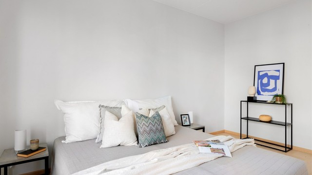 Et lyst og behagelig hovedsoverom.