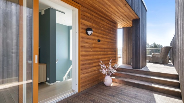 Arkitektonisk og fine kontraster som gir en sofistikert atmosfære