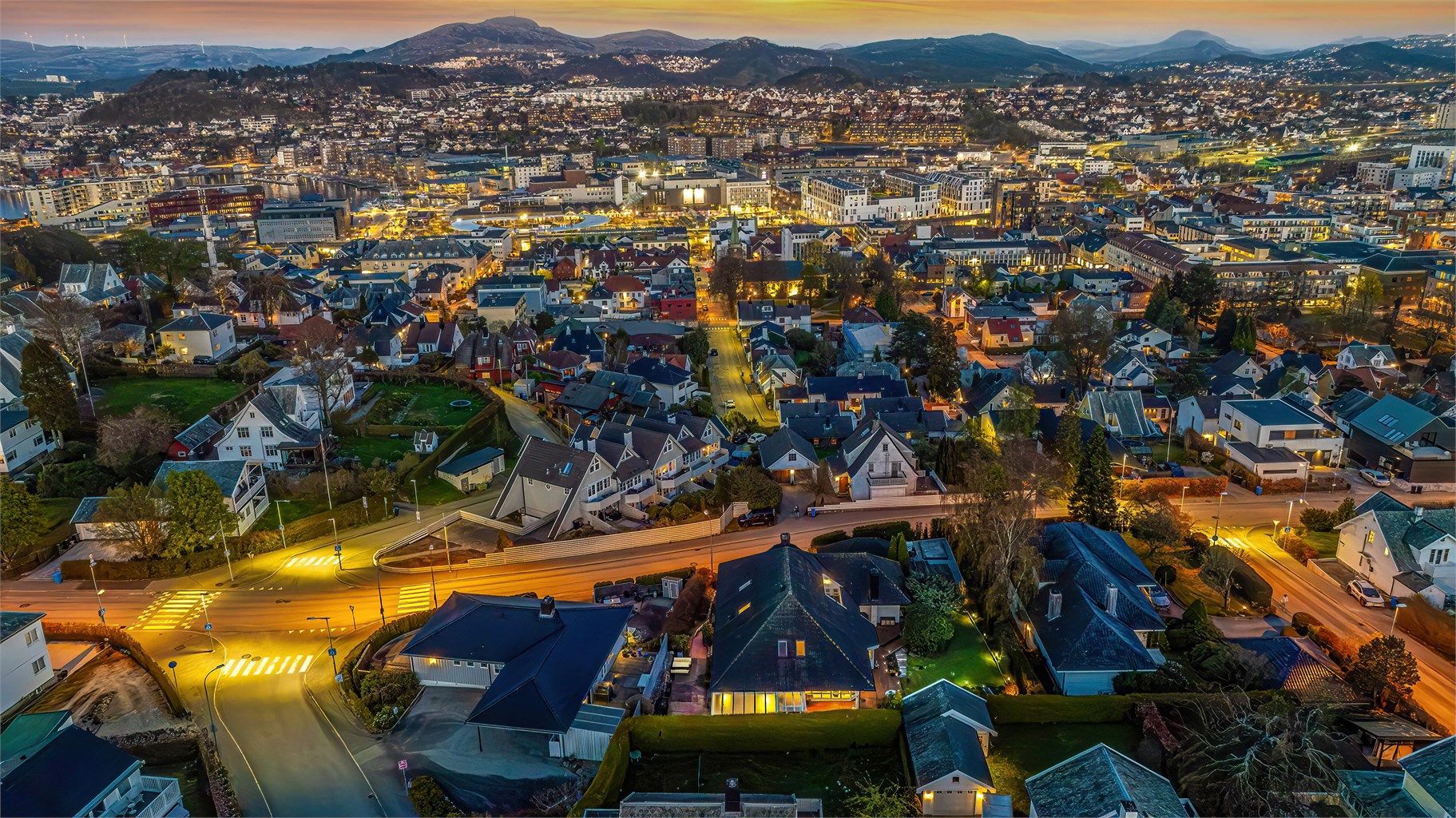 Sentral beliggenhet med umiddelbar nærhet til Sandnes sentrum. 