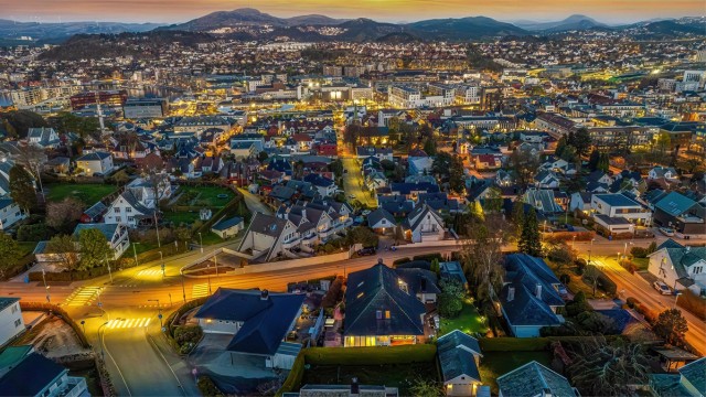 Sentral beliggenhet med umiddelbar nærhet til Sandnes sentrum.
