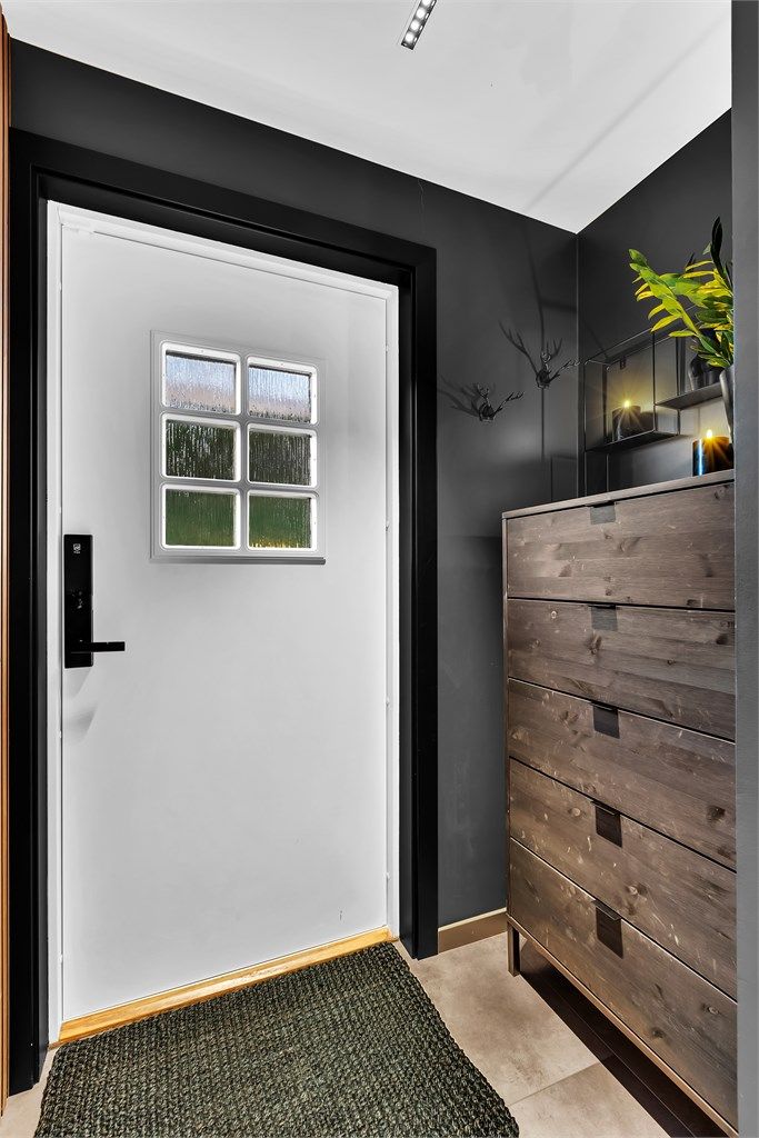 Ytterdør med kodelås for en enkel og nøkkelfri hverdag