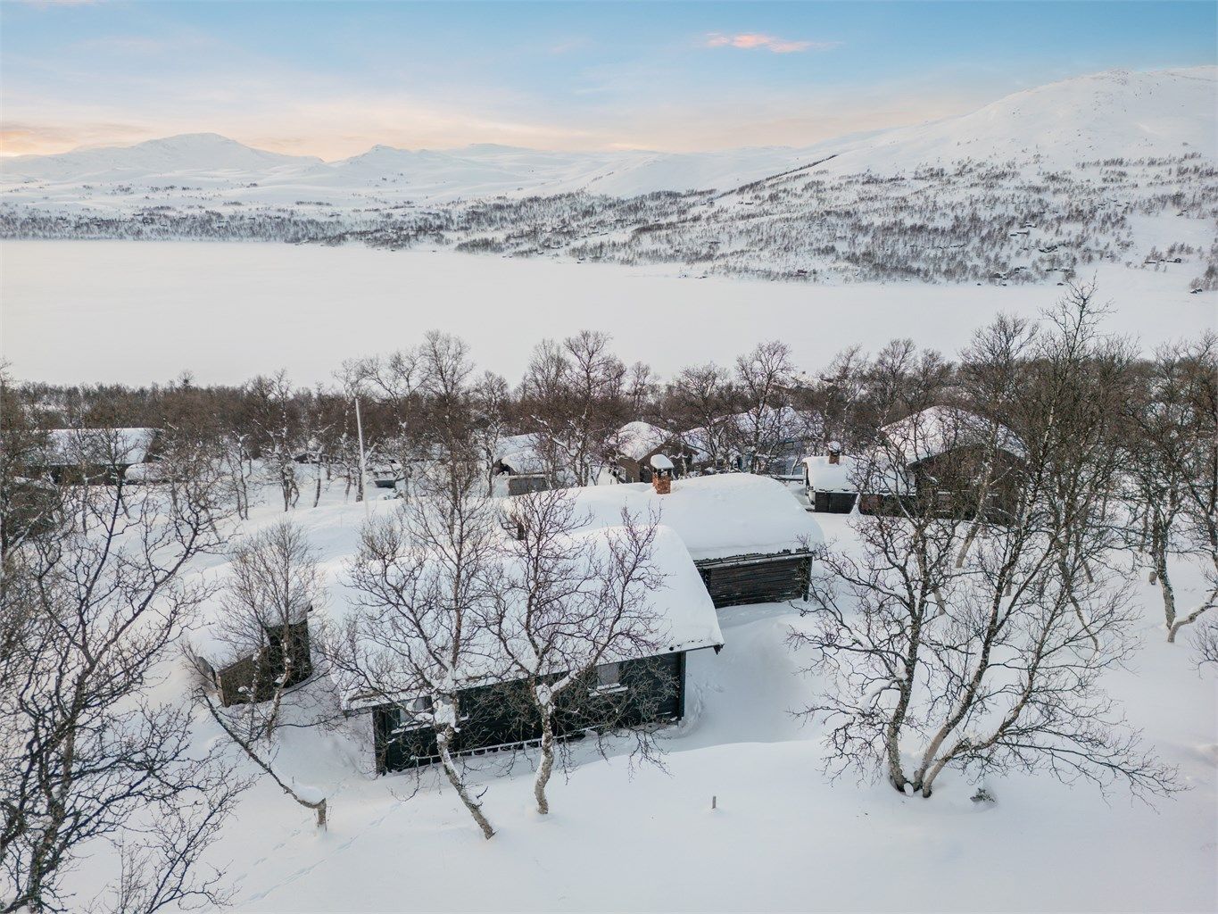 Oppdal kommune (600 moh) forener Dovrefjell, Trollheimen og det som lokalt kalles Østfjella.