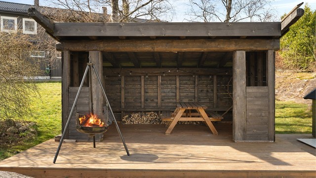 - Populær grillhytte der gode naboer samles til grilling og hyggelige sammenkomster -