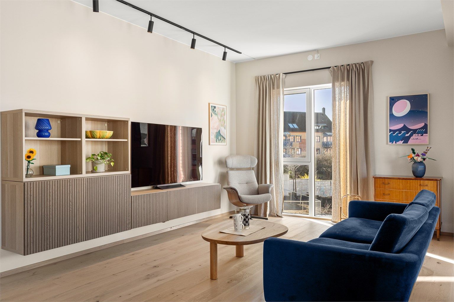 Her er det gode muligheter for ulike møbleringsmuligheter.