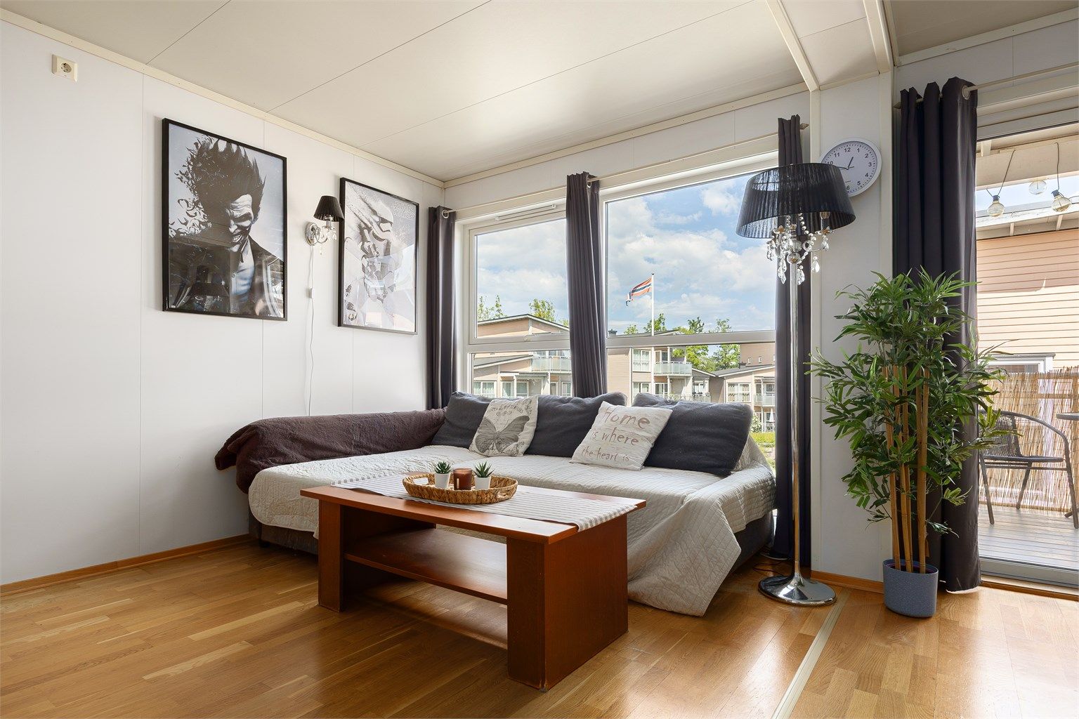 God plass til sofagruppe i stuen 