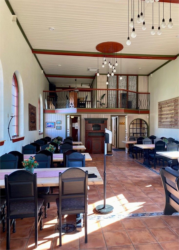 Sameiet har festlokale/grendehus med ca 40 plasser som kan leies til sosiale sammenkomster og forsamlinger