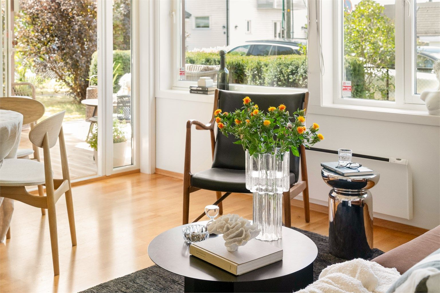 Store vindusflater gir mye lys