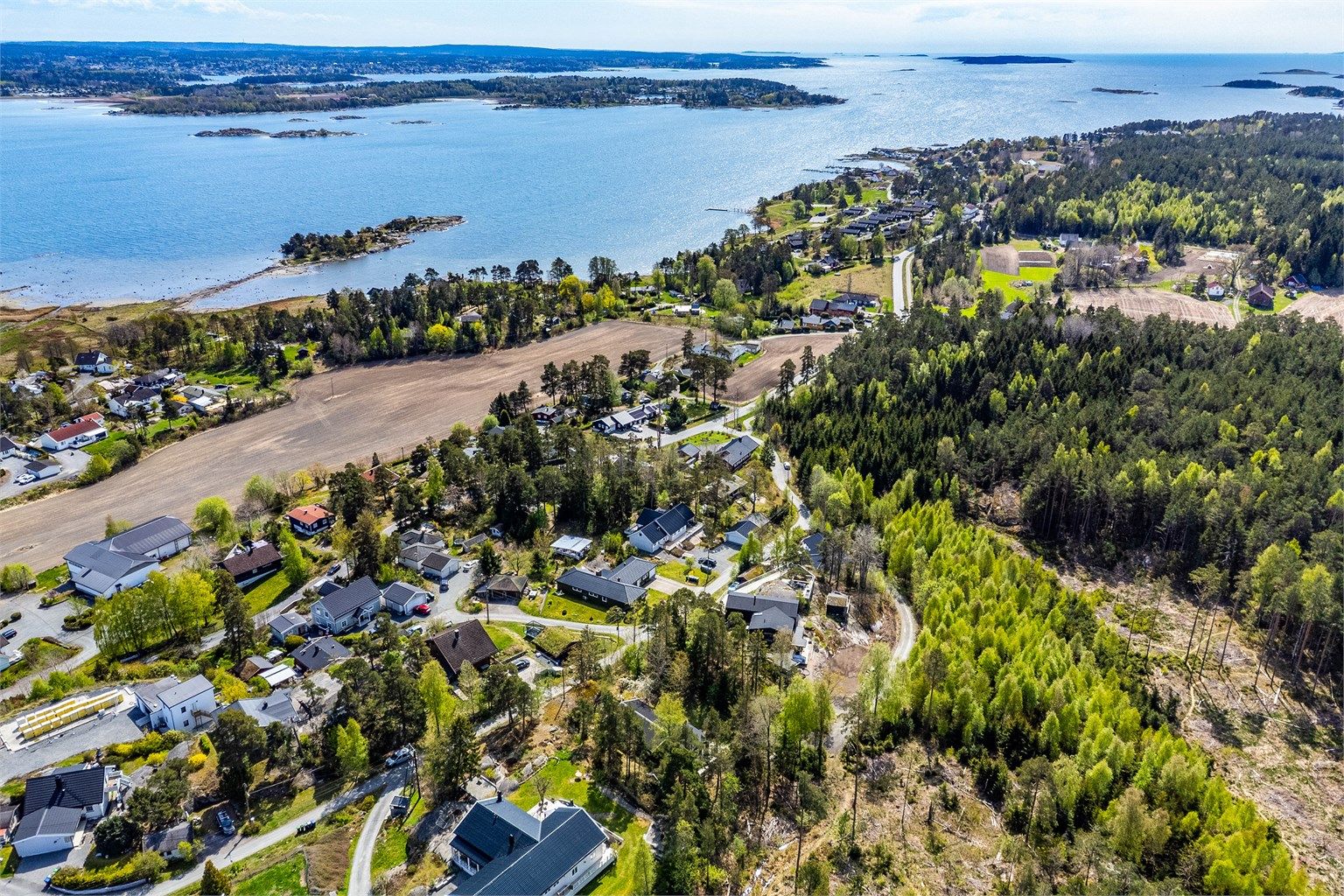 Sommerstid er det et stort pluss med sykkelavstand til flere fine badesteder.