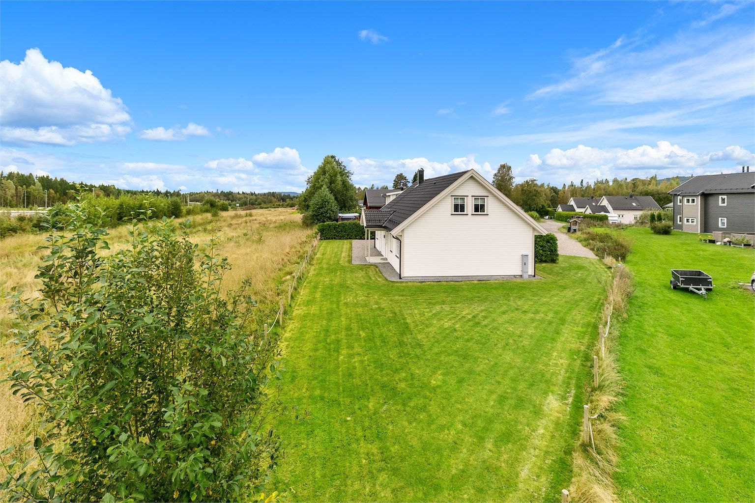 Landlig og naturskjønn beliggenhet