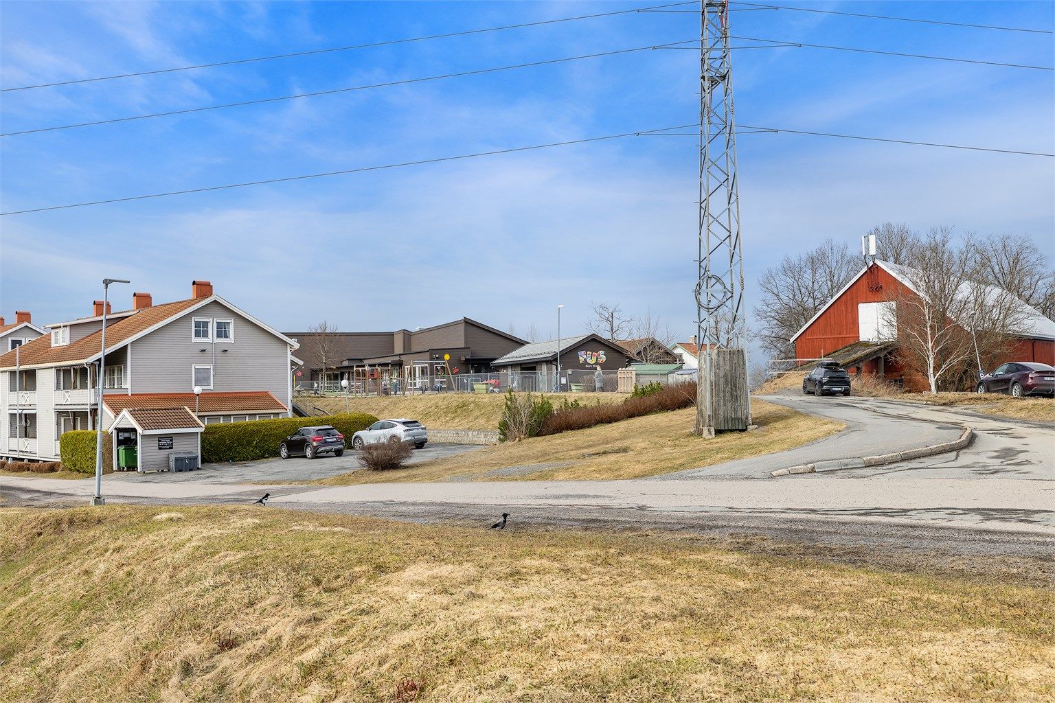 Østre Strøm Fus barnehage ligger kun to minutters gange fra boligen.