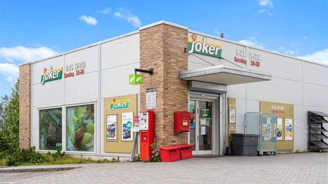 For ekstra bekvemmelighet finnes også en søndagsåpen Joker i gangavstand.