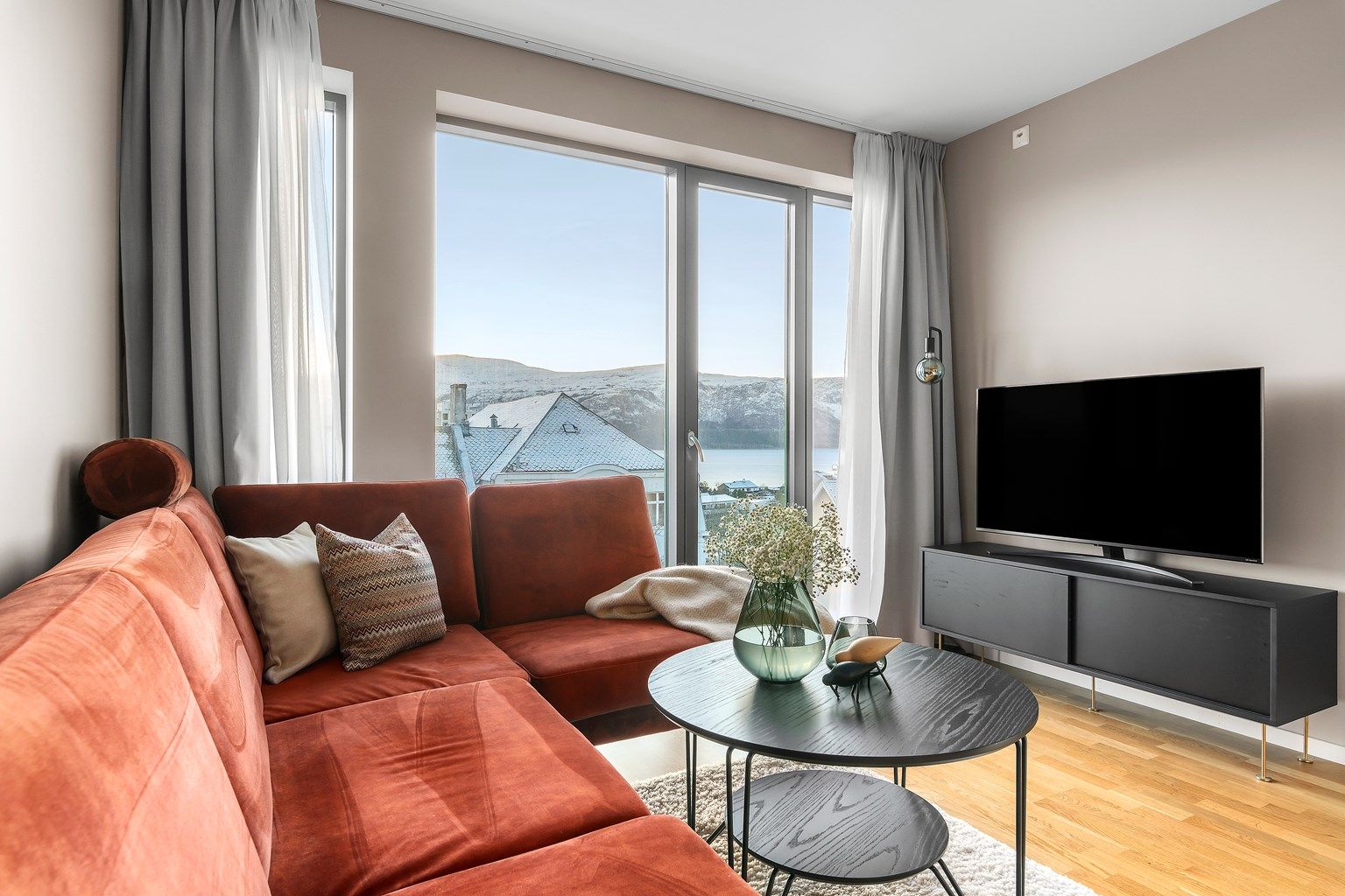 Velkommen til Borgundvegen 151. Presentert av Krogsveen v/eiendomsmegler Robert T. Iversen