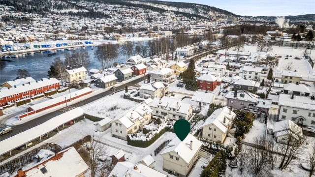 Beliggende i et hyggelig "tun" på gamle Rød Gård.
Foto: Ole Thorgeir Solheim Thoresen