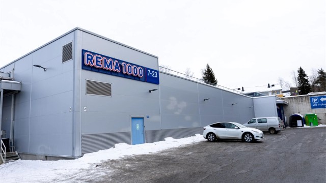 Rema1000 på Ellingsrud Vest er nærbutikken med post i butikk. Kun en kort gåtur fra boligen.