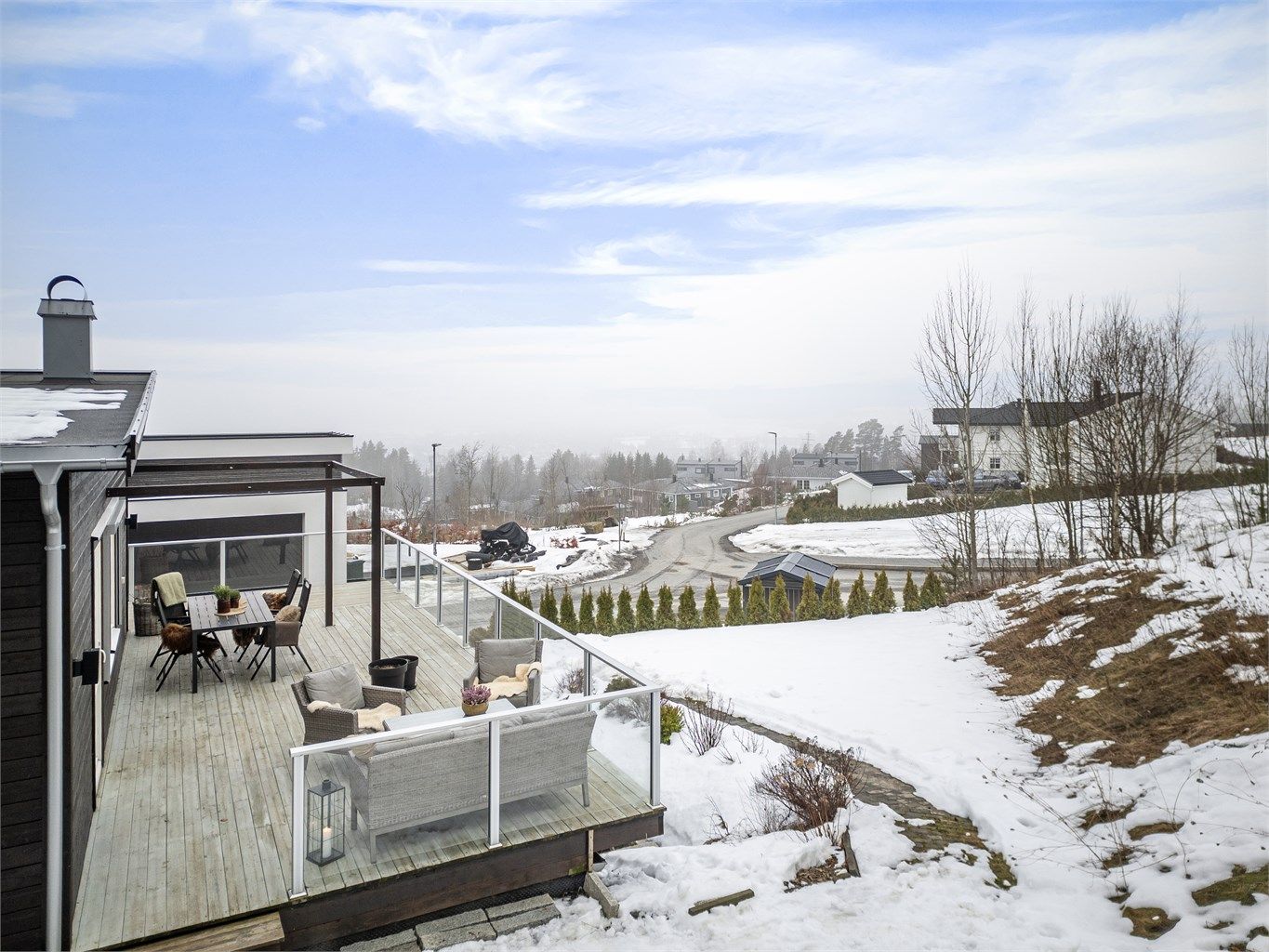 Meget kort vei til idylliske Lauvtjern i begynnelsen av Finnemarka