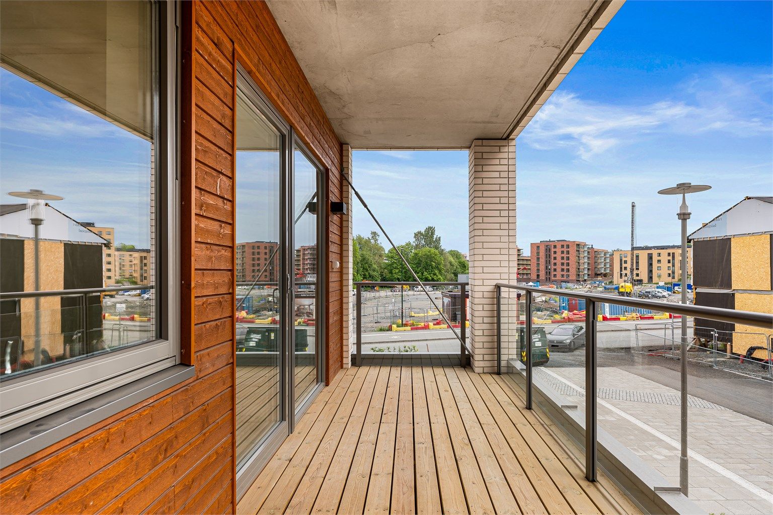 Velkommen til Sandekra 22 presentert av Eiendomsmegler Marius Stormfelt v/Krogsveen! Sandekra ligger i et godt urbant og attraktivt bomiljø på Vestre Billingstad. 