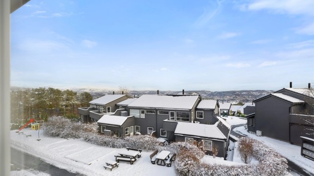 Veldrevet borettslag med flott plassering på Bønes.