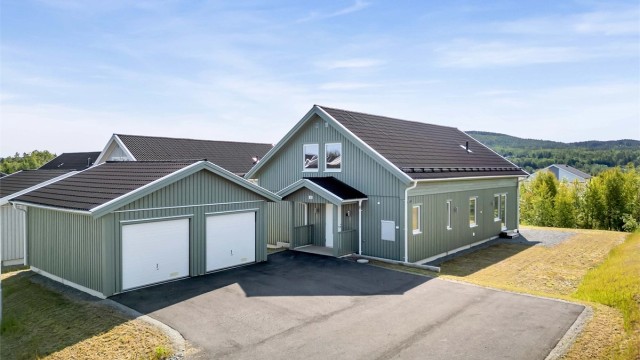 Eiendomsmegler Krogsveen avd. Årnes har gleden av å presentere Fyrhusvegen 30!