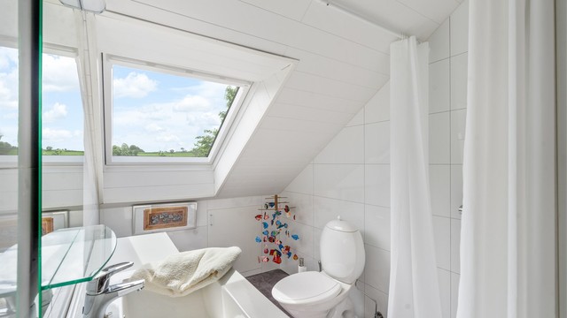 Bad 2. Etasje. (Innredning av rommet er ikke søkt om)