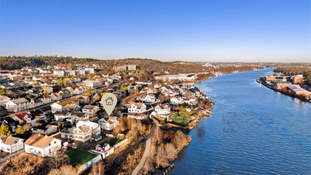 Hannibalveien 2 presenteres av Amir Pedersen-Paydar i Krogsveen. Fotograf; Kristoffer Kristiansen.
