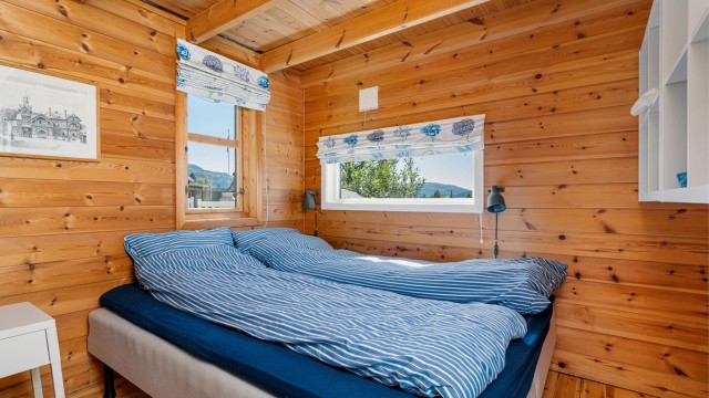 Soverom 2 er på 6,4 kvm.