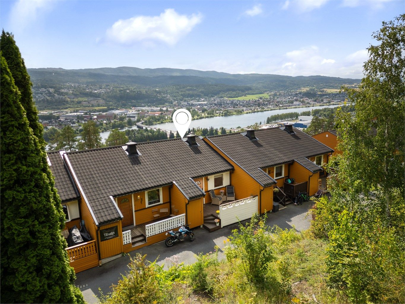 Pent og innbydende rekkehus med 2 etasjer