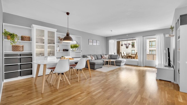 Velkommen til visning i Lørenveien 46 presentert av Marius Løkken i Krogsveen