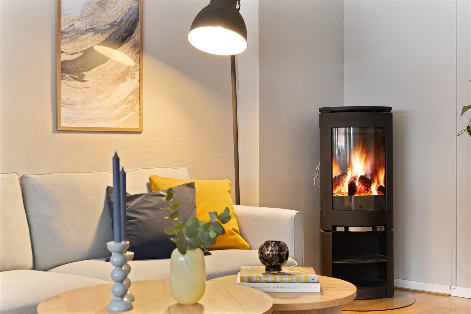 Peisen gir både varme og hygge