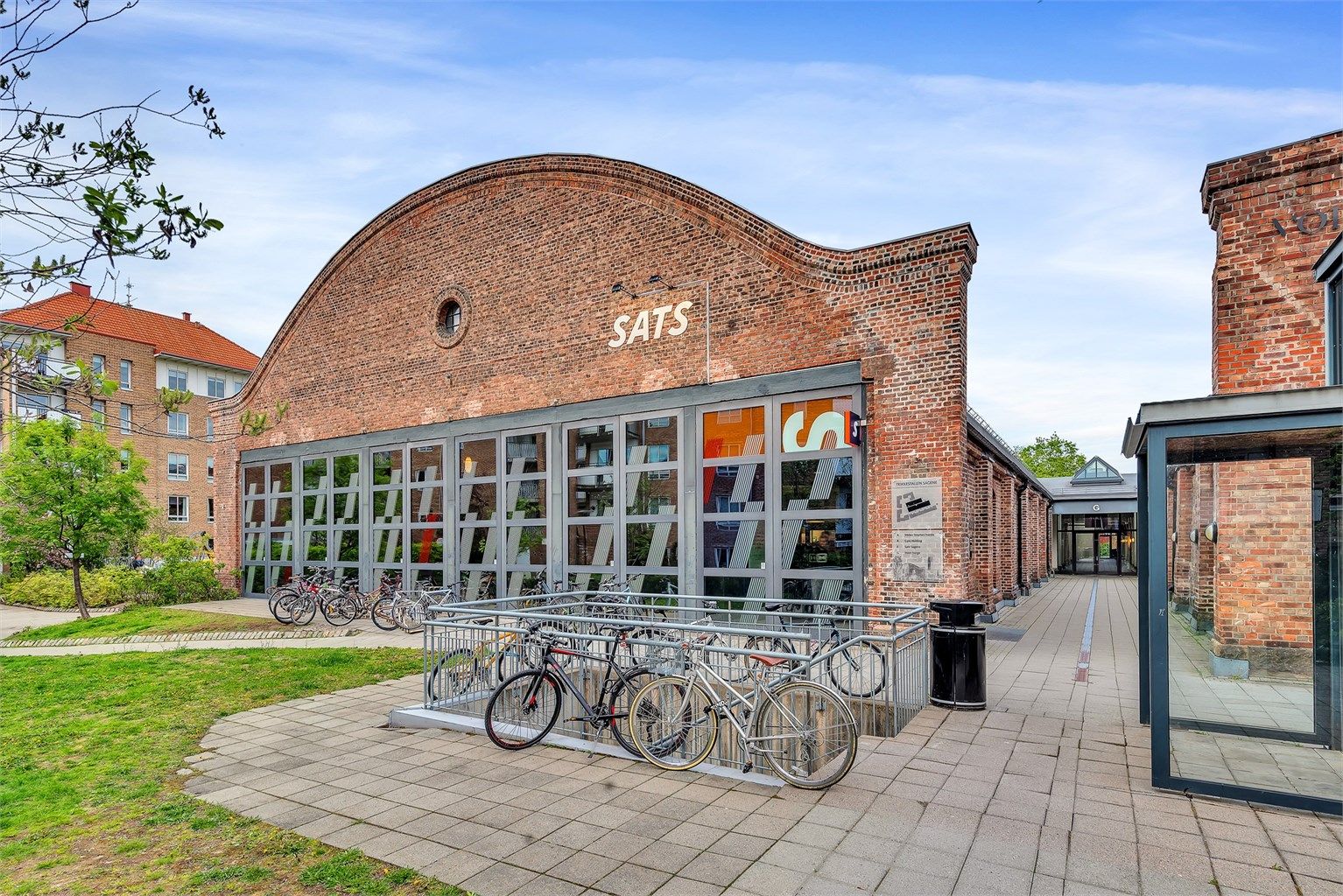 Sats Sagene ligger få minutters gange fra leiligheten, i Pontoppidans gate 7