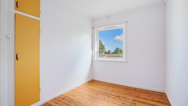 Soverom 2 - Det er innebygd garderobe