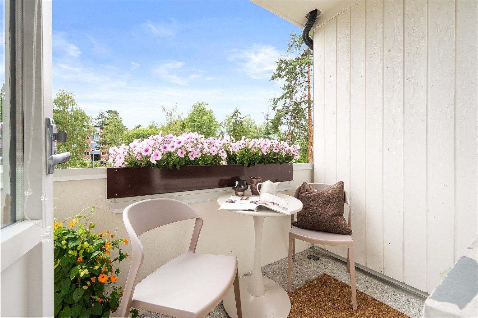 Deilig uteplass sommerstid.