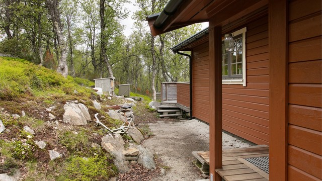 Inngangsparti til hytten