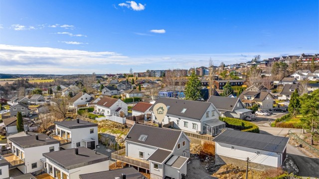 Hannestadveien 18 presenteres av Raymond Bøhn i Krogsveen.