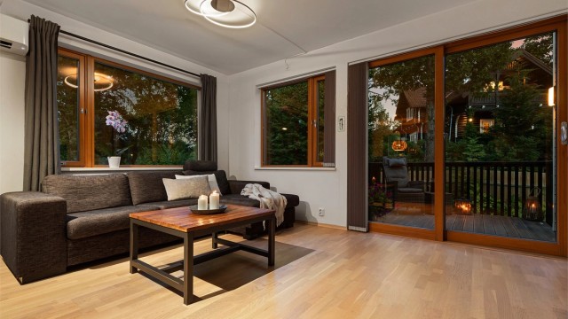 God plass til sofagruppe i stuen