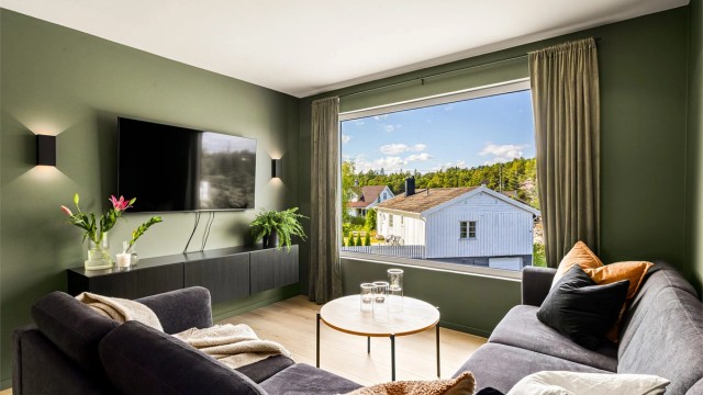 Vinduer er byttet i store deler av huset.