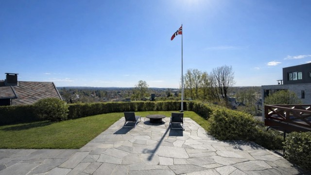 Velkommen til Tømtebakken 3, presentert av Daglig leder & eiendomsmegler Mats Lund - Krogsveen Bærum